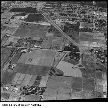 Ozone Drive-In located on the south-east corner of Blencowe and Utakarra Roads. (Photo courtesy of the State Library of Western Australia)