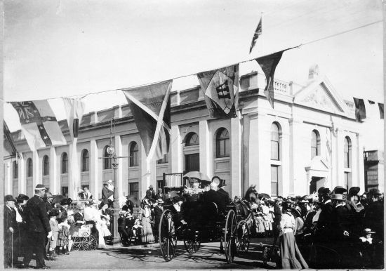 Geraldton Town Hall opening in 1907. Photo courtesy of Joy Clinch. 
